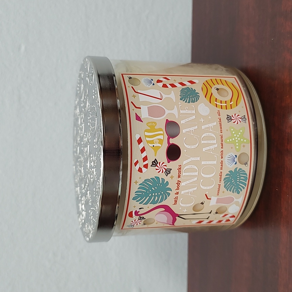 🛍️ Bath & Body Works CANDY CANE COLADA 3-Wick Candle